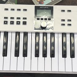 Arturia Keylab Essential Mk3 61 Keys