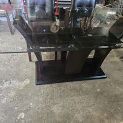 4 Piece Furniture Group