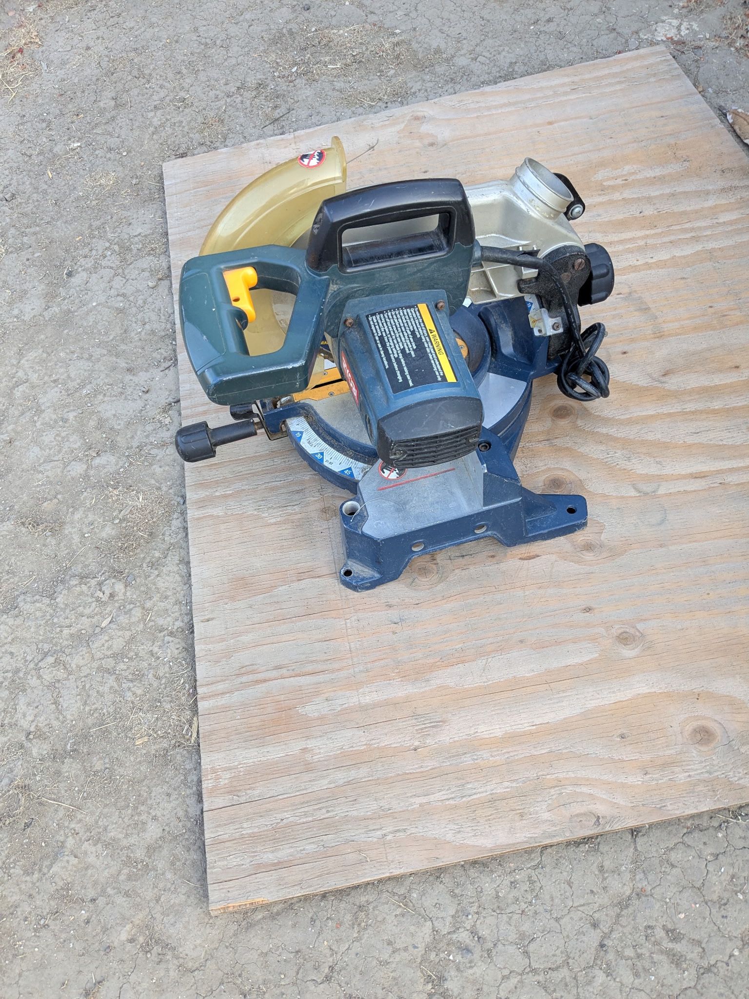 RYOBI Ts1341 Miter Saw 10"