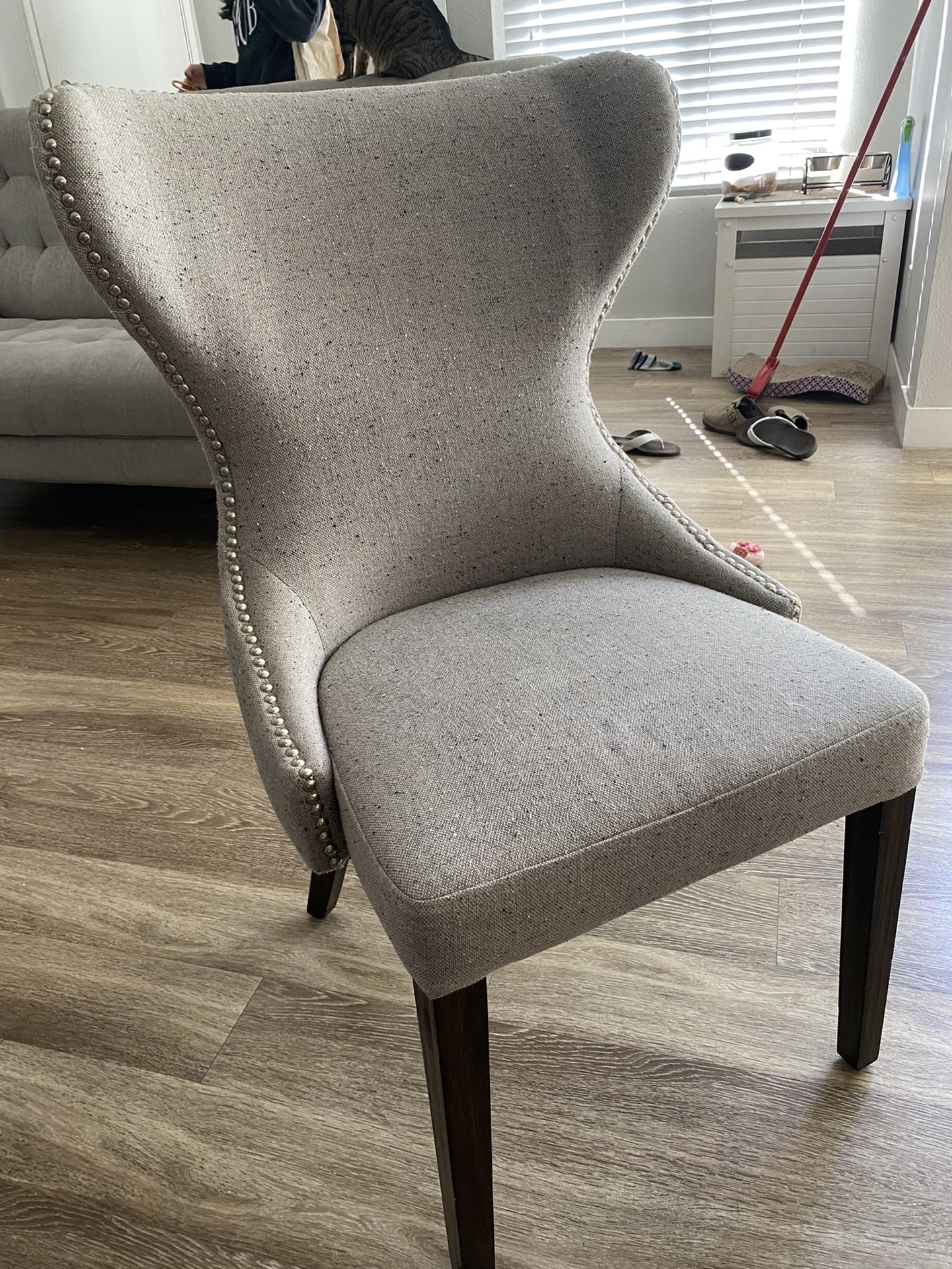 accent chair