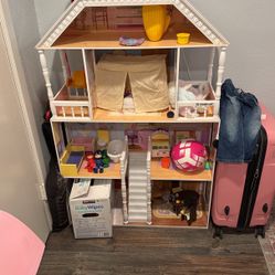 Doll House 