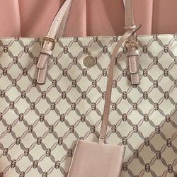 Anne Klein Woman's Purse Handbag Tote With Adjustable Buckle Shoulder Straps