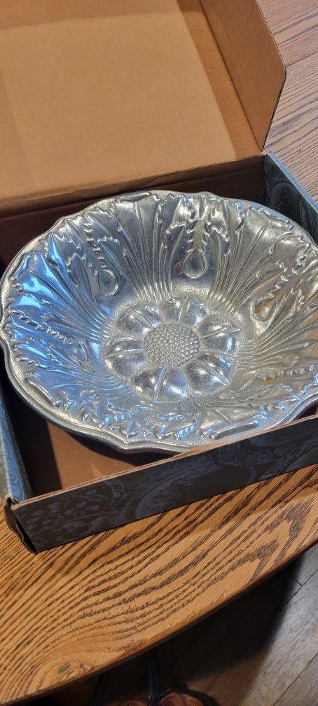 Sunflower Armetale Bowl