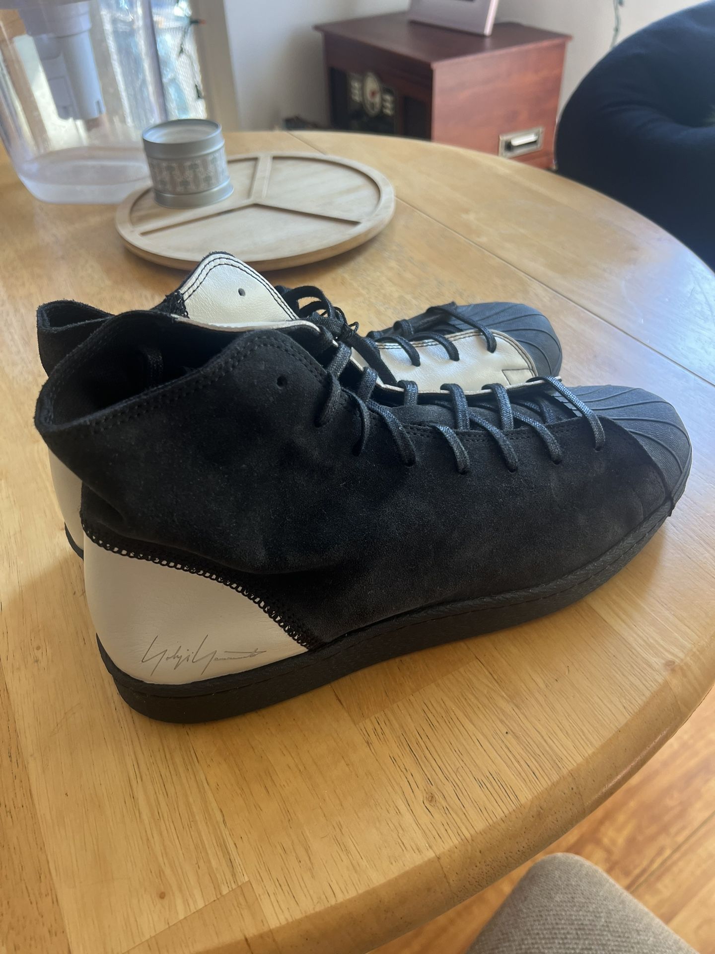 Adidas Y3 Pro Model