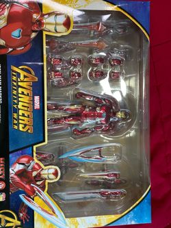 Mafex Infinity War Iron Man