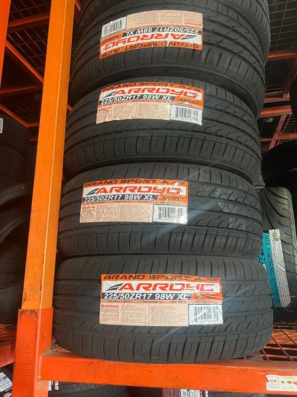 225 50 17 Set Of Tires 