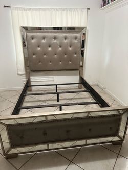 Farrah Mirrored Queen Size Bedroom Set