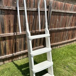 Pool Ladder