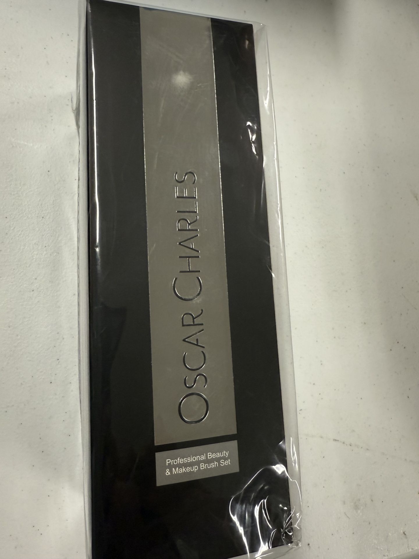 New! Make Up Brush Kit - Oscar Charles