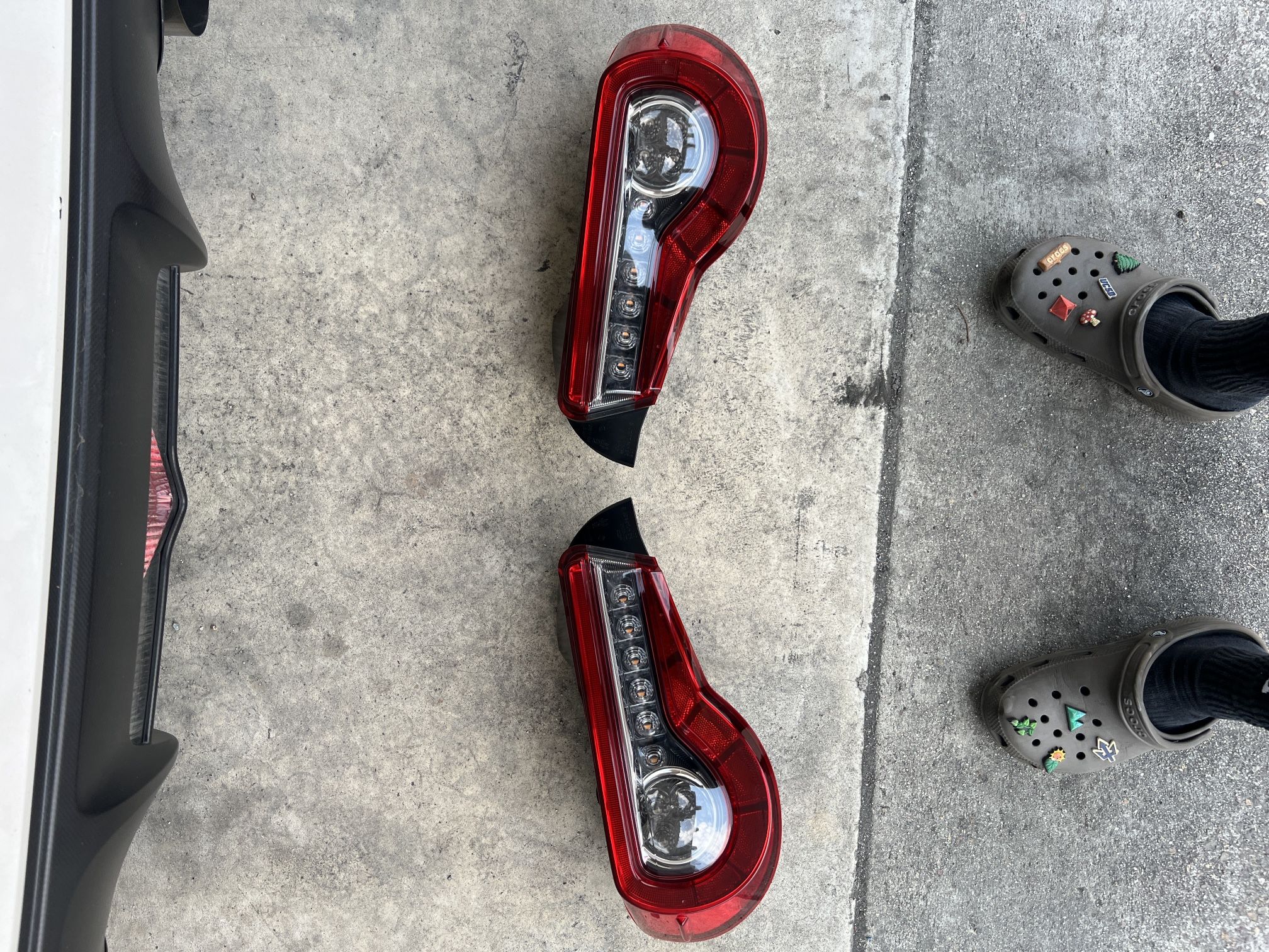 SCION FRS TOYOTA GT86 OEM 17+ REAR TAIL LIGHTS