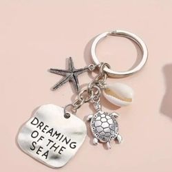 Dreaming Of The Sea Keychain Sea Shell, Turtle, & Starfish Charms Nautical Keychain Beach. Llavero Playa