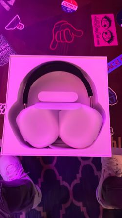 Apple AirPods Max Headphones