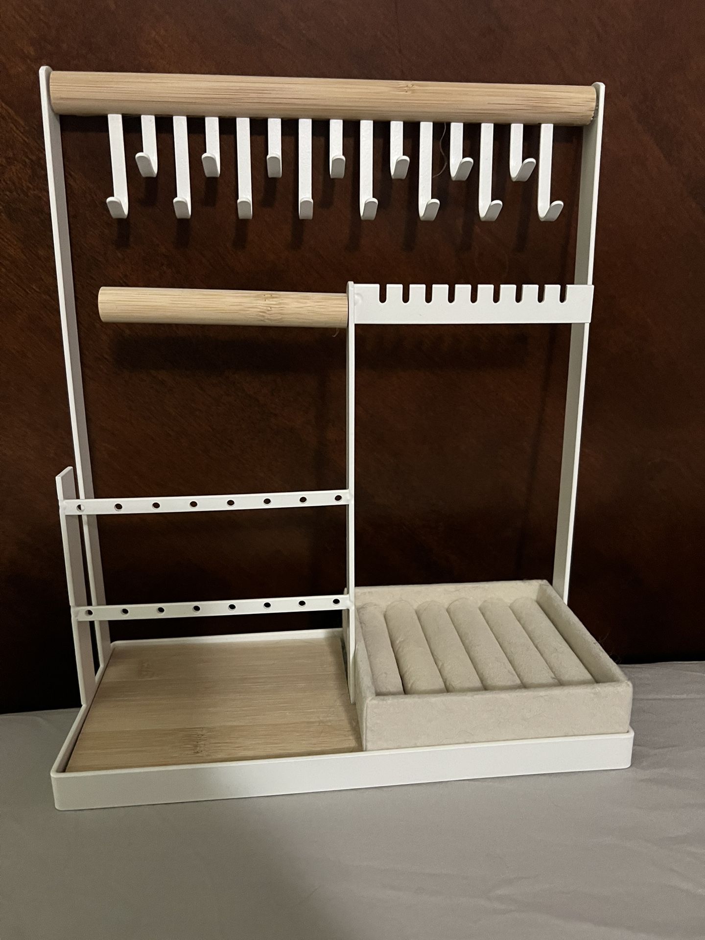 DreamGenius Jewelry Organizer Stand with Velvet Ring Holder, 4 Tier Jewelry Holder Organizer with 15 Hooks for Necklaces and 16 Holes for Earrings