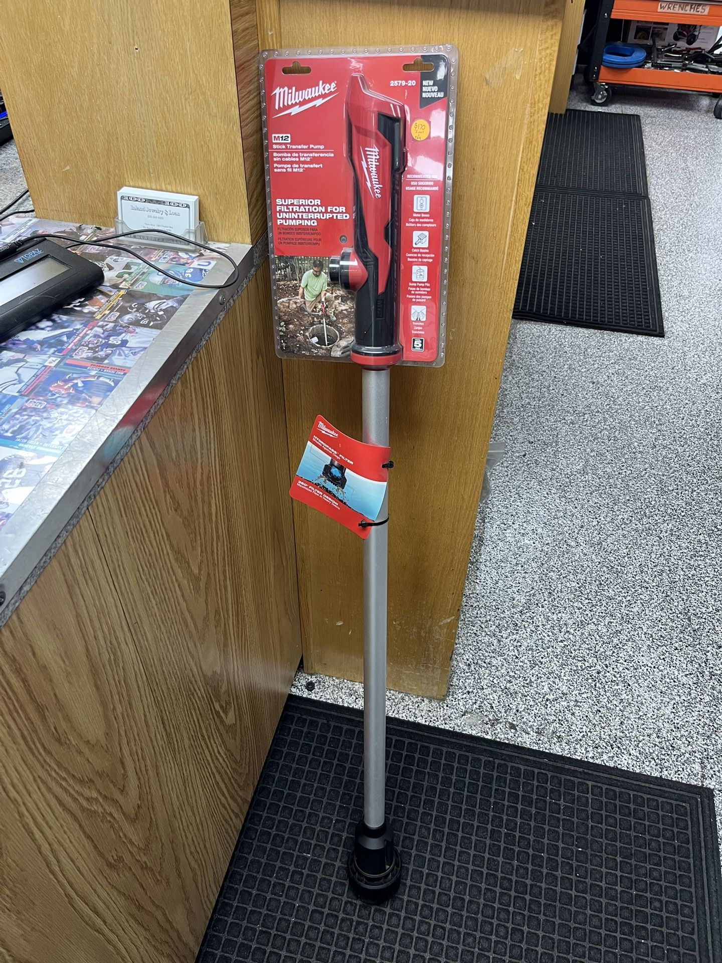 Milwaukee 2579-20 M12 Stick Transfer Pump 