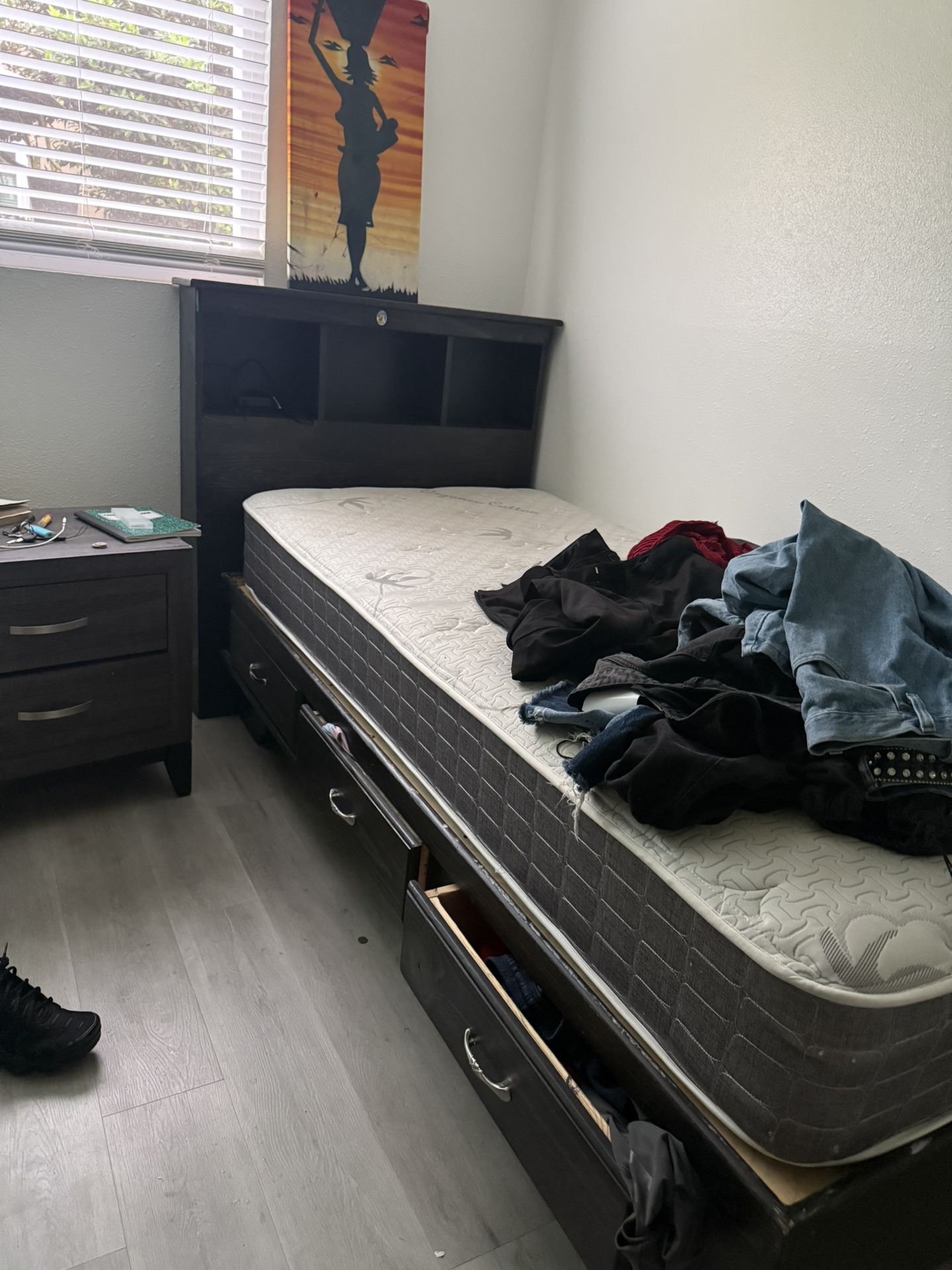 Twin Bed
