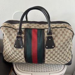Gucci duffle bag speedy 55 use in great condition firm price 