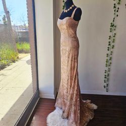 Stunning Rose Gold long fitted mermaid dress, SIZE 6  / PROM / PARTY / FORMAL DRESS