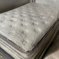 Queen Size Mattress Pillow Top New 
