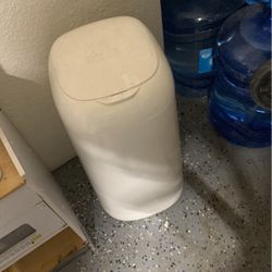 Baby Diaper Trash Can Refull Included 
