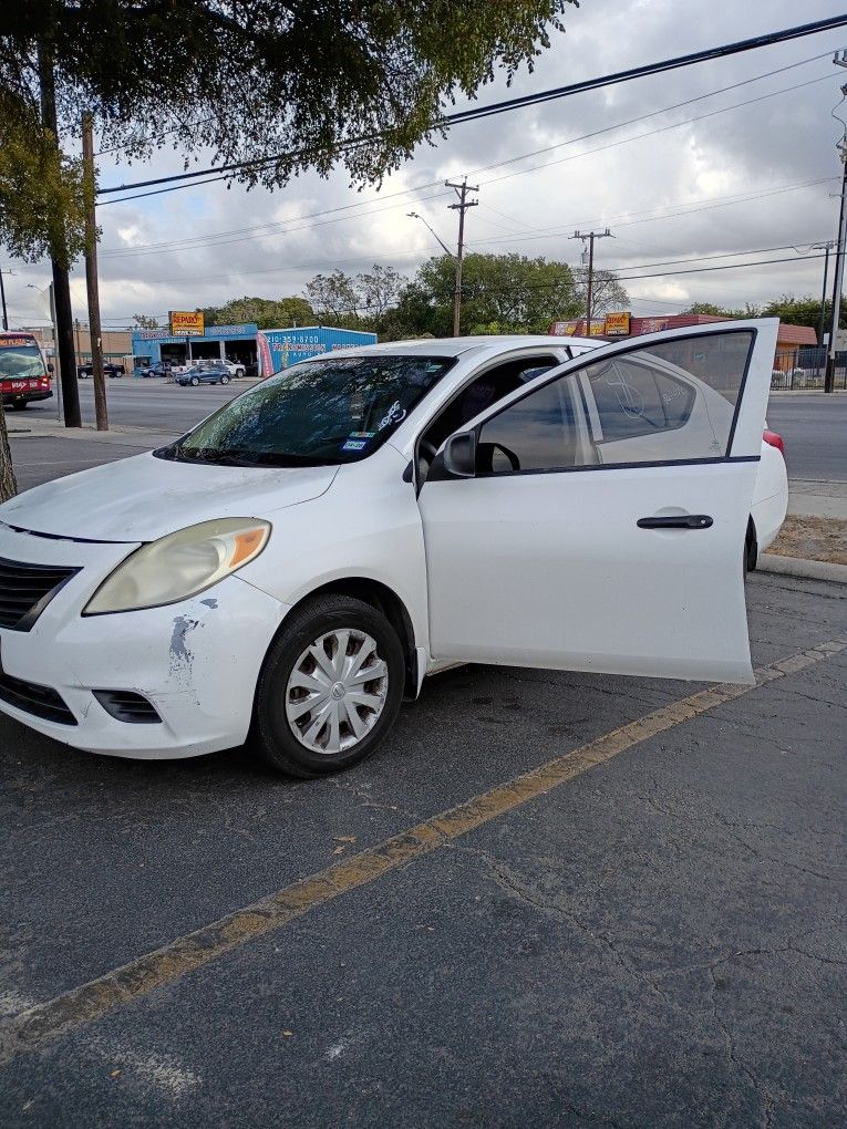 2013 Nissan Versa