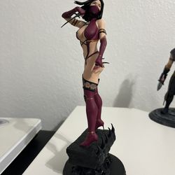 Mortal Kombat Custom 3-D Printed Mileena Statue (damage)