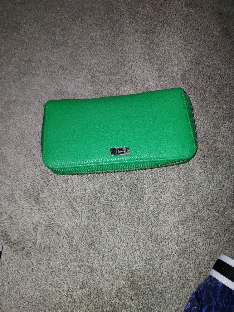 Thirty One Jewell Wallet