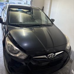 2012 Hyundai Accent