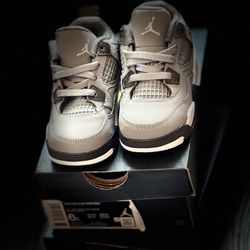 Jordan 4 Retro Cool Grey 