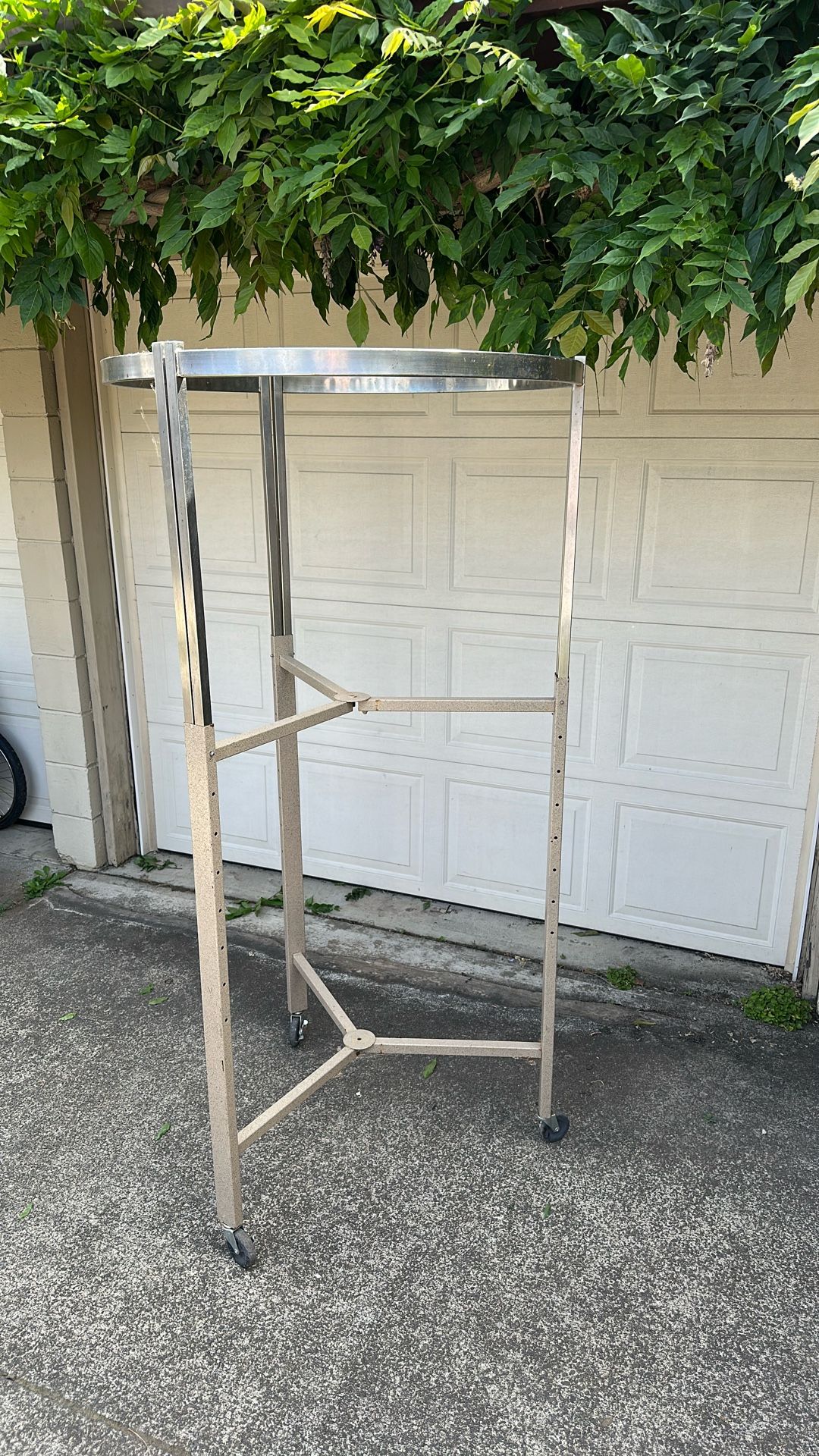 Clothing Rounder Chrome And Bake Enamel