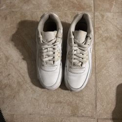 Nike Air Max 90  Size 5y