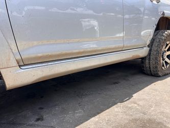 Rocker Panel Moulding Izquierdo 2010 2024 TOYOTA 4RUNNER LEFT DRIVER SIDE ROCKER PANEL MOULDING ARM