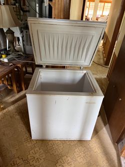 Chest freezer