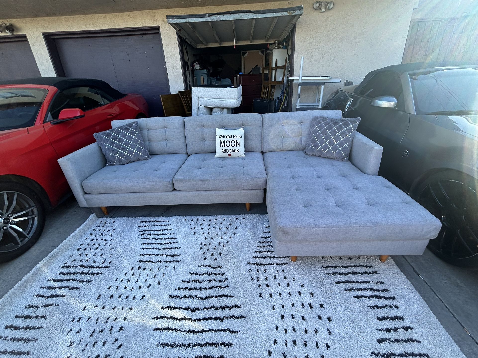 Nice And Modern Sectional. Free Delivery π