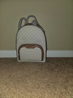 New mk Backpack  retails for $148 make me an offer