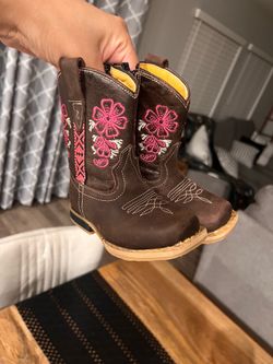 Toddler girl boots