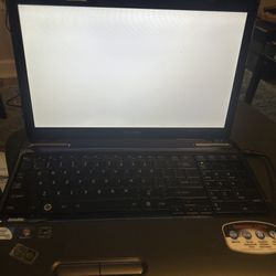 Toshiba Satellite L655-s5155 Laptop Intel Pentium For Parts