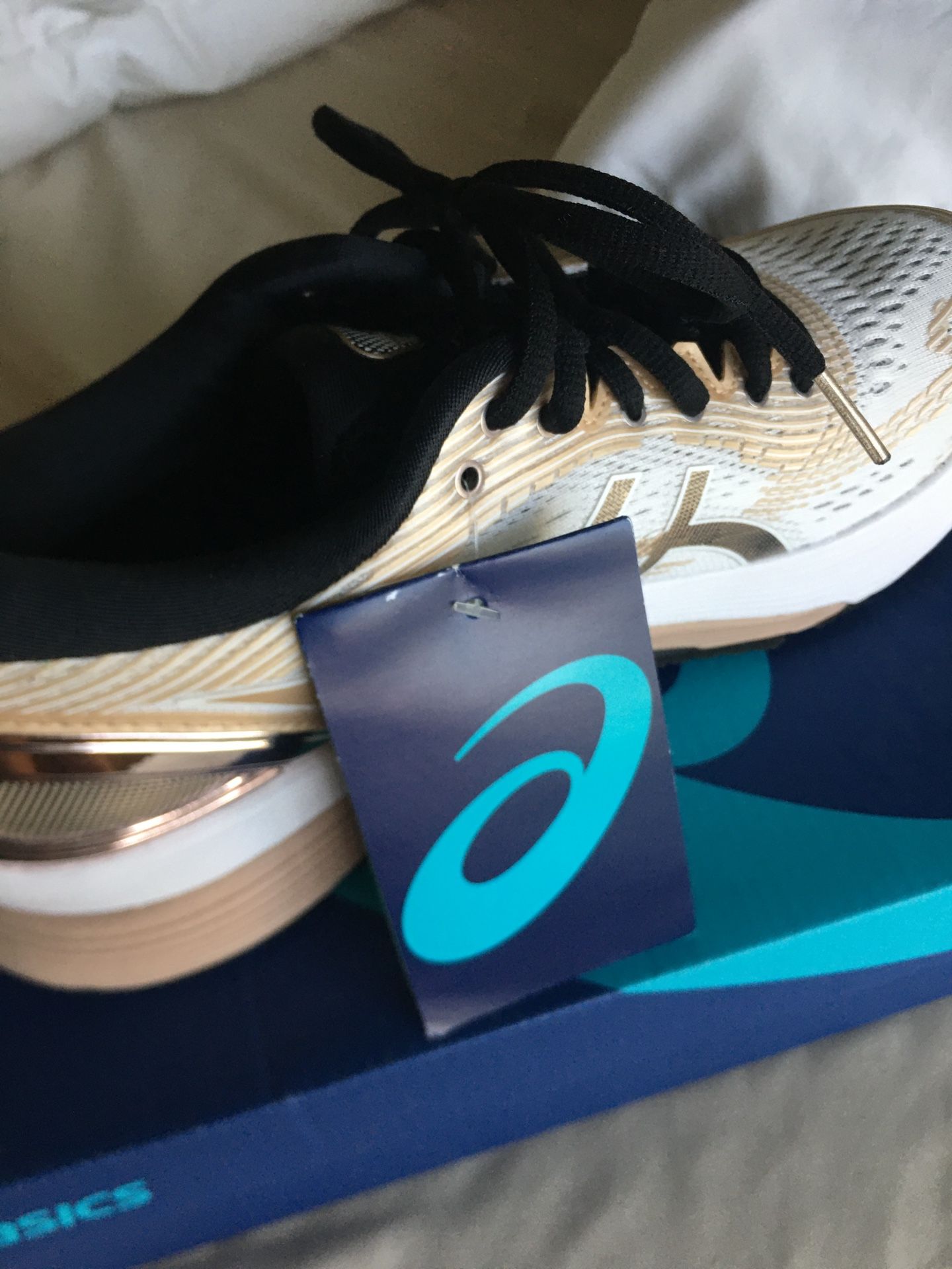 NEW Womens Gel Nimbus 21 Platinum