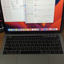 Apple MacBook Pro 13" TouchBar Intel Core i7 3.50GHz 16GB RAM 256GB SSD