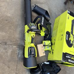 RYOBI 40V HP Brushless 100 MPH 600 CFM Cordless Leaf Blower/Mulcher/Vacuum with (2) 4.0 Ah Batteries and Charger