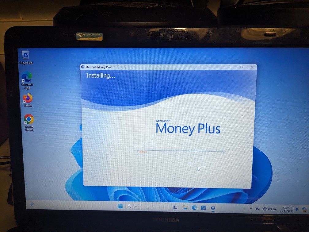 Microsoft Money Plus Deluxe (Windows 11 Compatible)