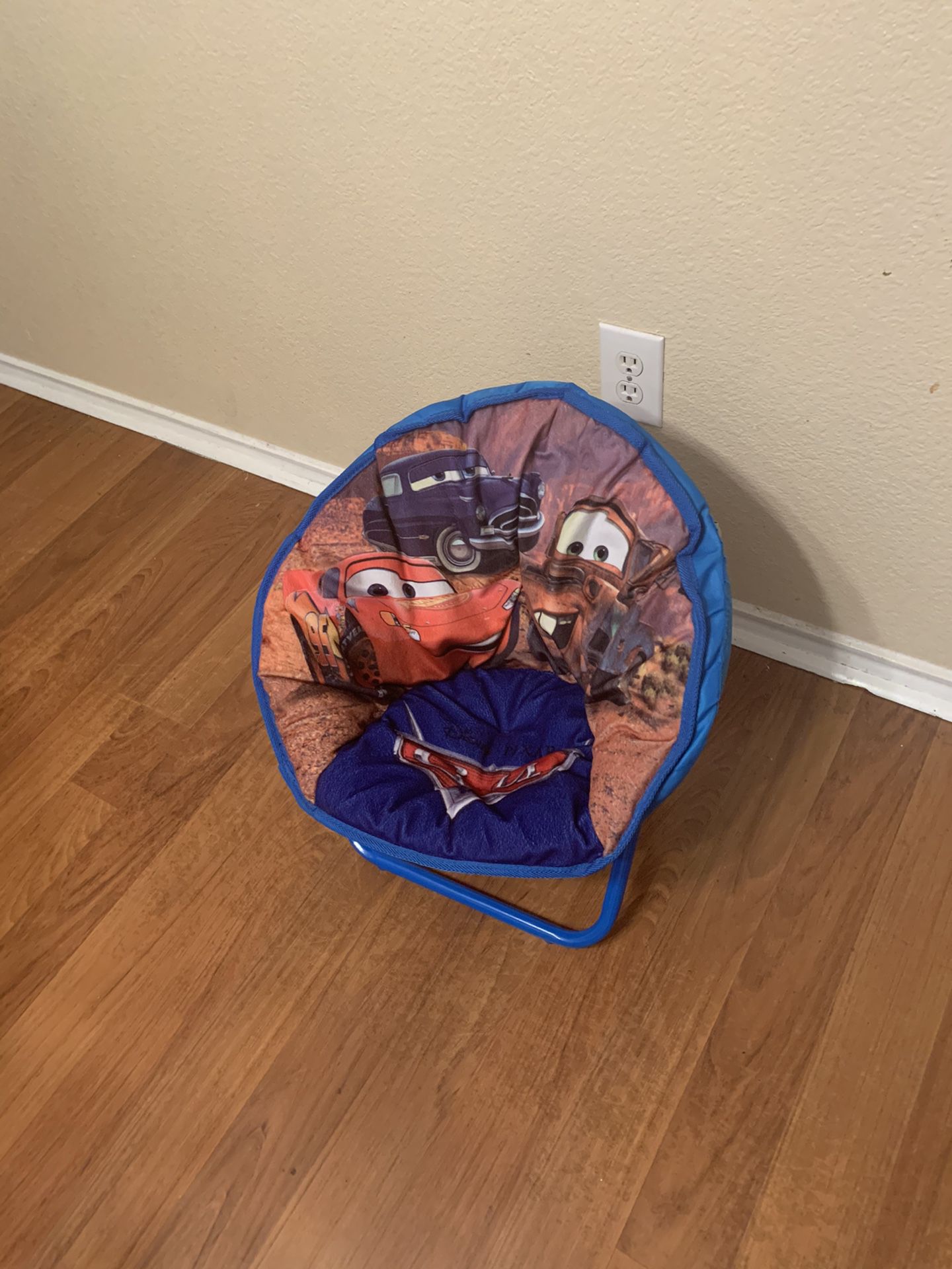 Cars, chair for kids like new
