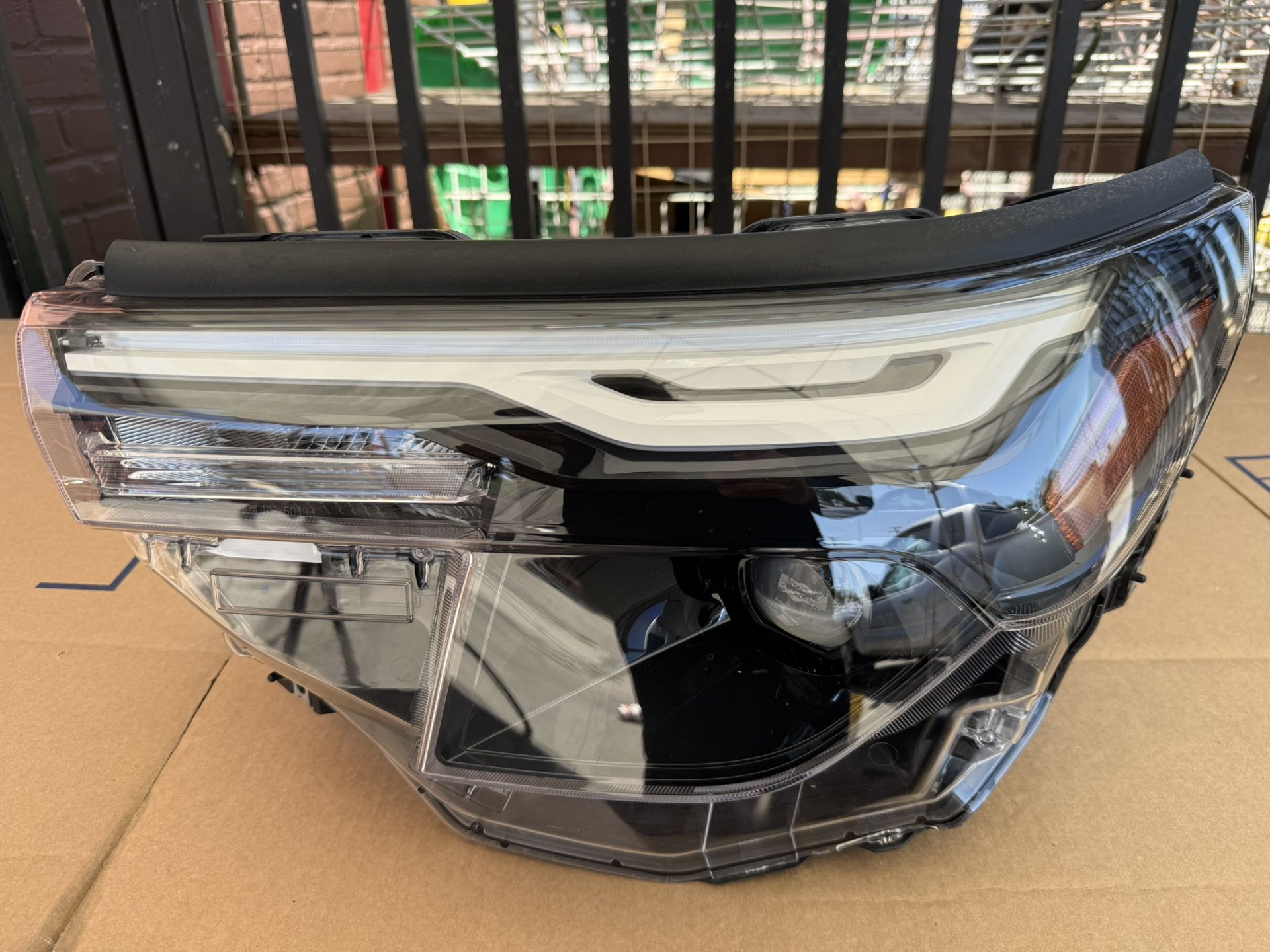 2025-2025 Subaru Forester Headlight Led LH