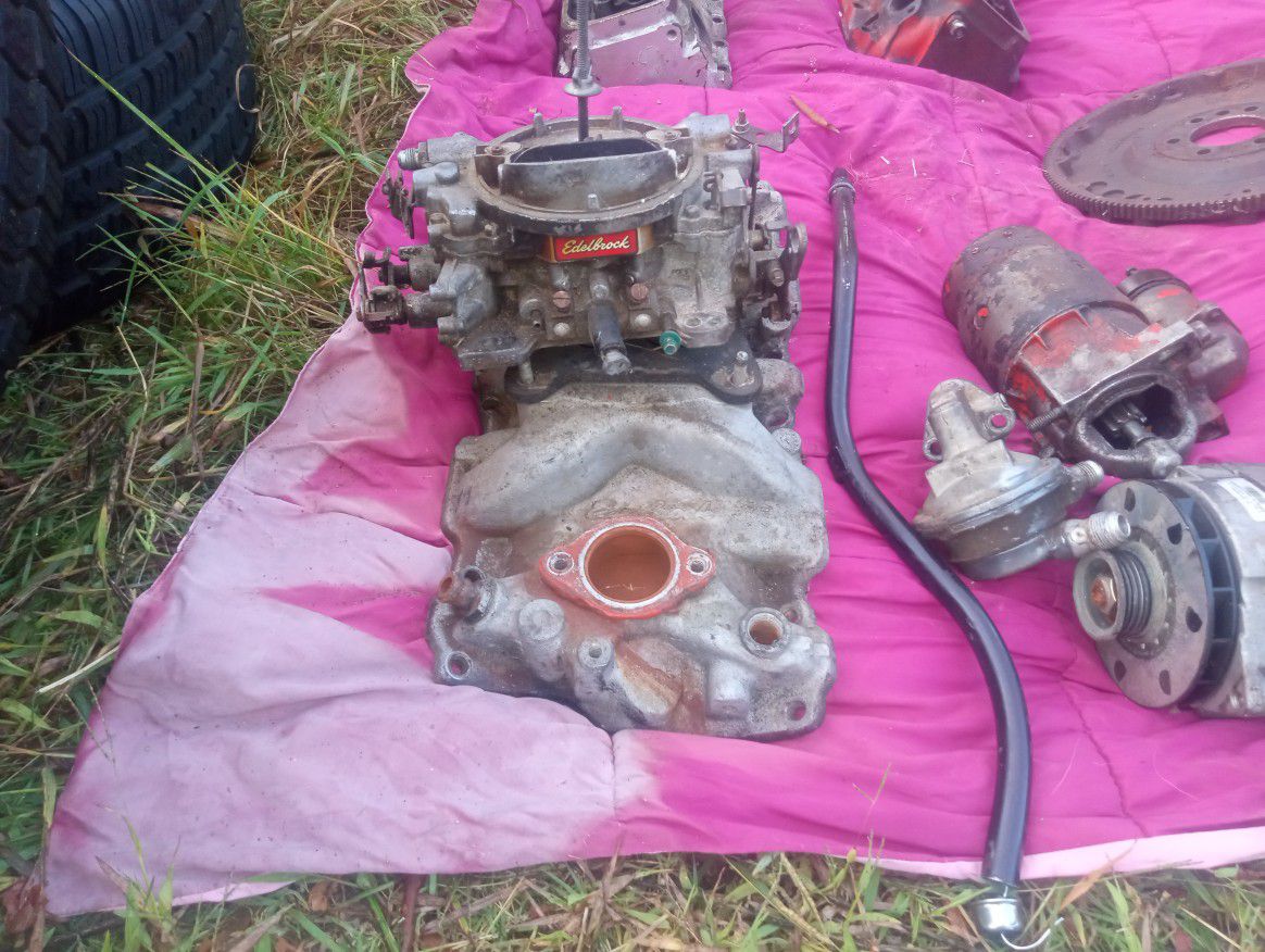 85 Z28 350 Parts. Vortec Head's, Edelbrock Intake And Carburetor More