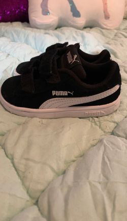 Toddler pumas size 6