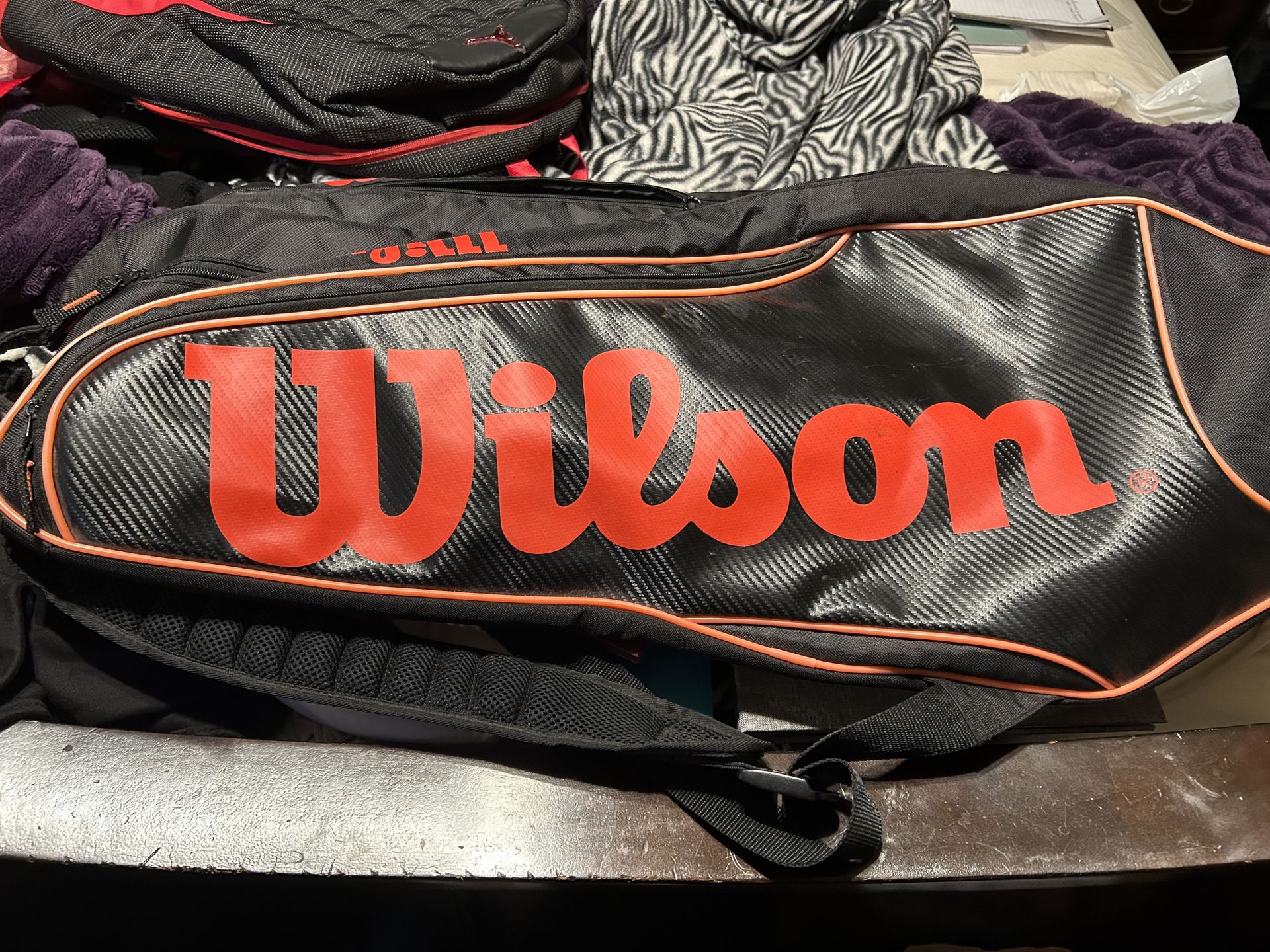 Wilson Burn team racket bag