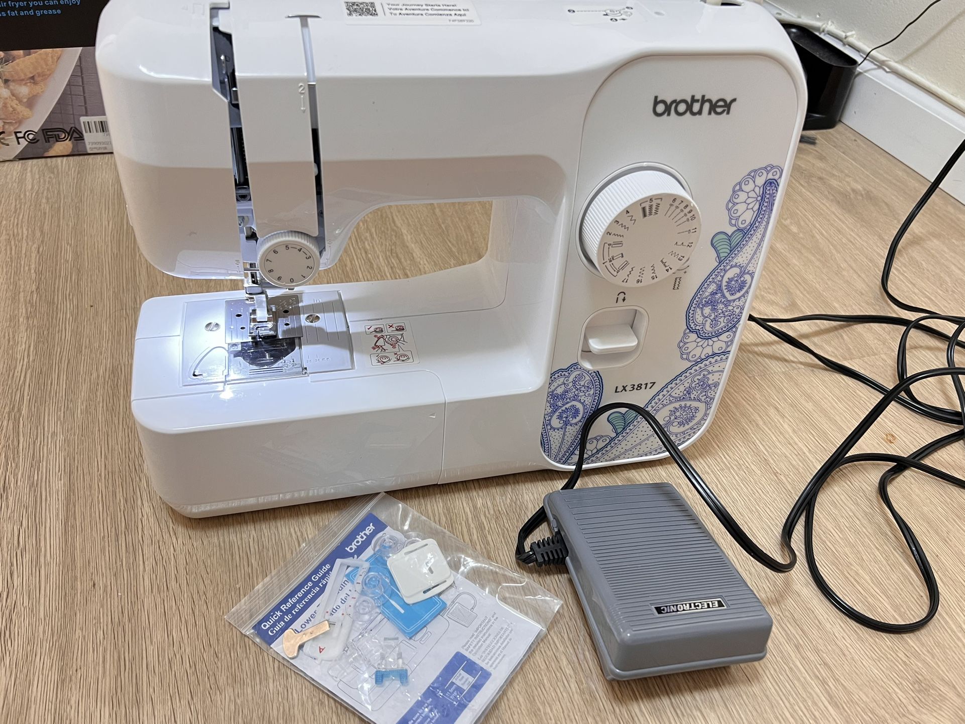 Sewing Machine (Brand New )