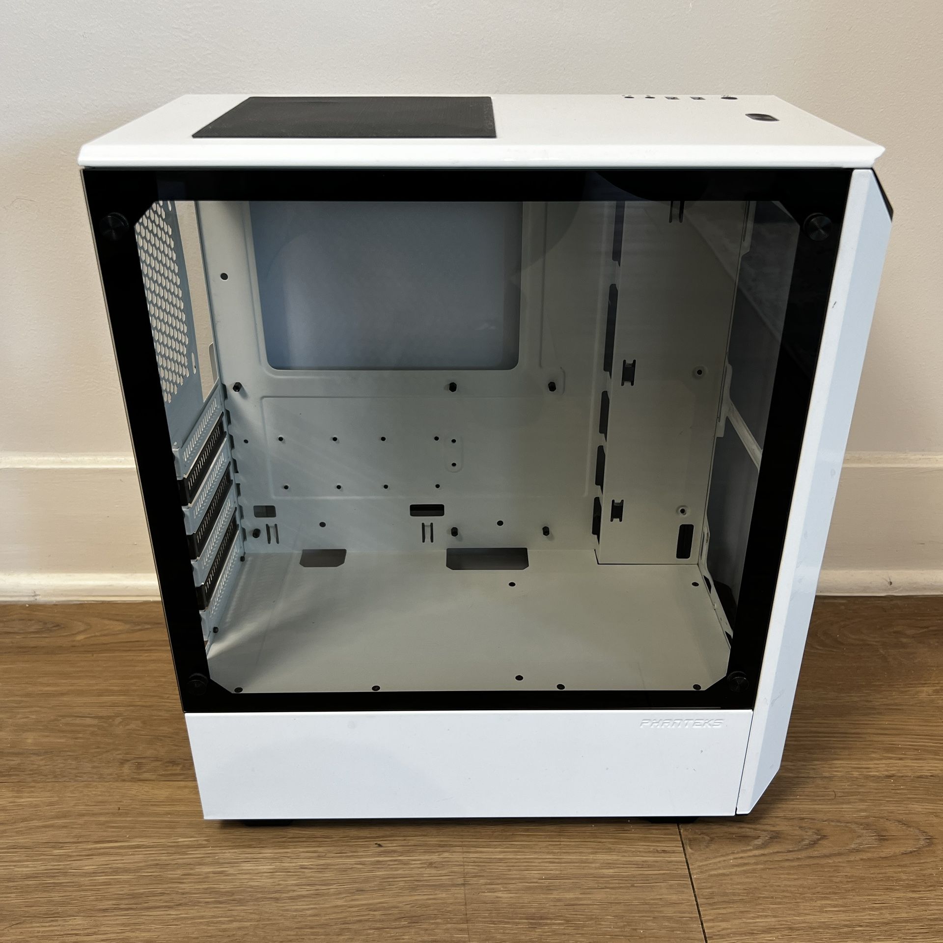 PC Case - Phantek Eclipse ATX Mid Tower Tempered Glass