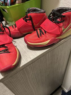 Kyrie Basketball Shoes