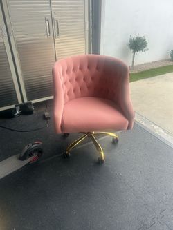 Pink sliding chair