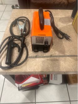 Stick Welder 110V Digital Display 200A Duty Cycle 60% ARC Lift TIG Welding Machine LCD Display IGBT Inverter Portable MMA Welder with Hot Start, Arc F